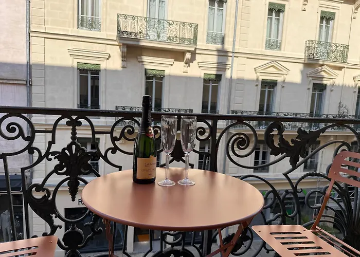 Haussmann Et Cine Experience Apartment *