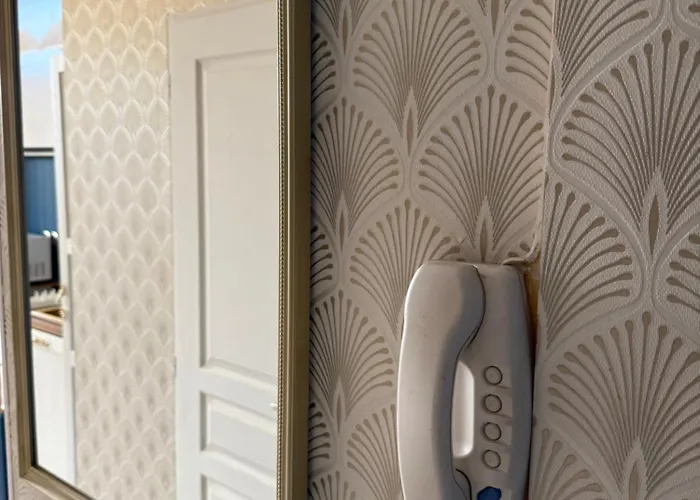 Haussmann Et Cine Experience *