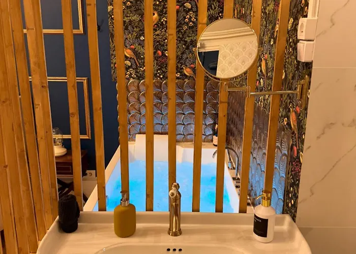 Haussmann Et Cine Experience * Nimes